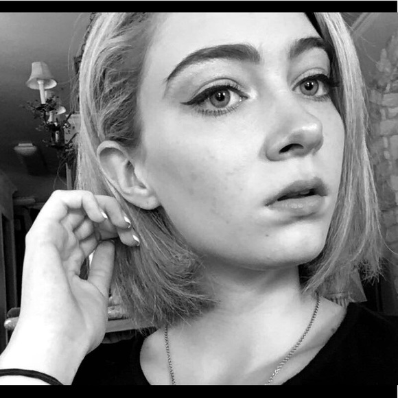 Meet your Posher, Hayden - Picture 3 of 3